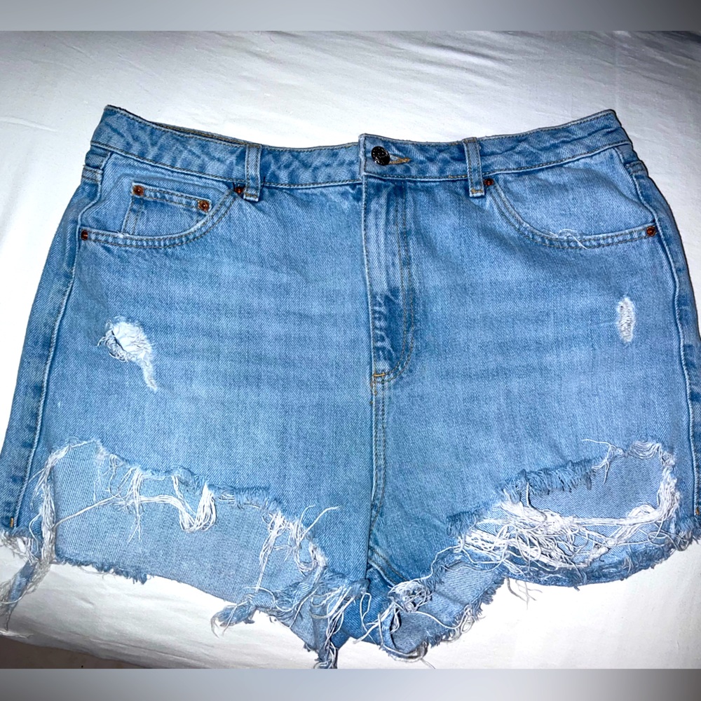 Denim ripped jeans